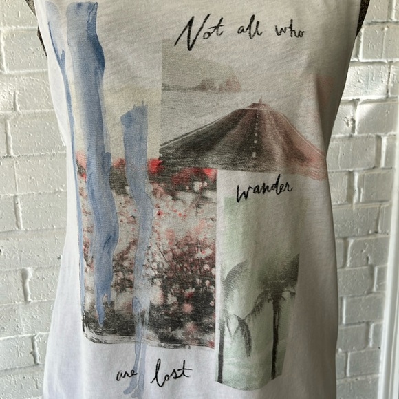 Holister Women’s Muscle Tank Tee S Graphic-Not All Who Wander Are Lost-Pullover - Picture 2 of 13